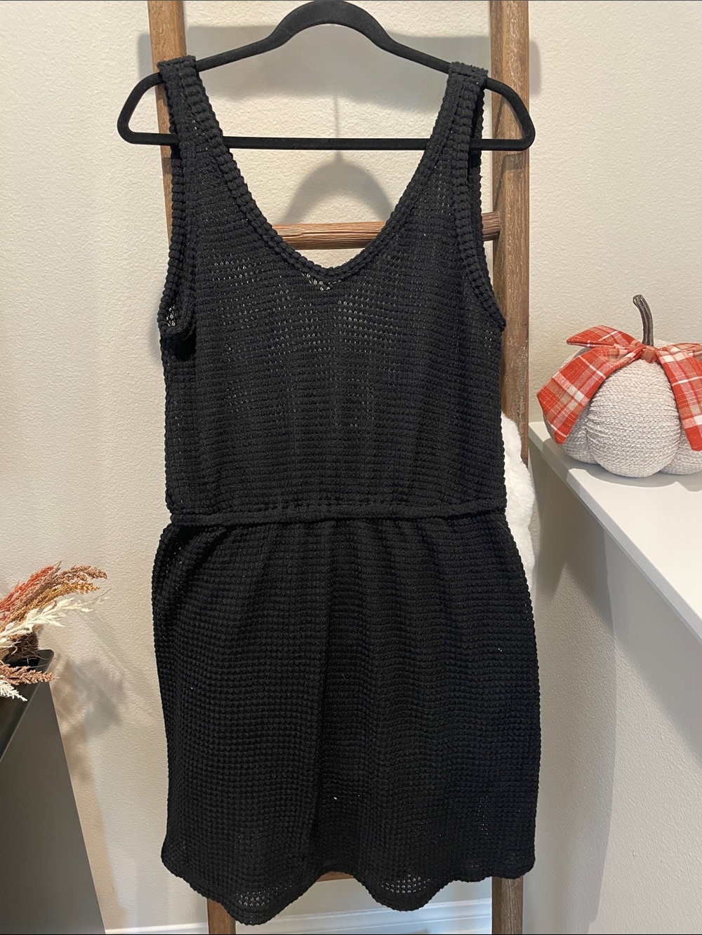 Cupshe Black Sleeveless Knit Mini Dress